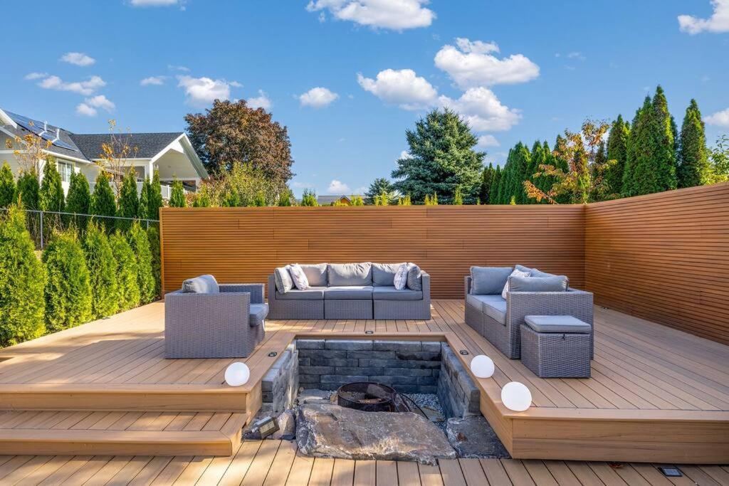Luxurious 5 Bedroom House With Pool & Sauna Вест-Келовна Екстер'єр фото